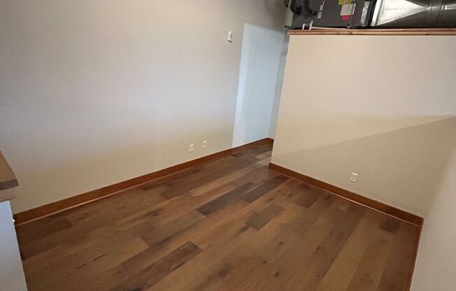 1 bed, 1 bath, 1,005 sqft, $1,695, Unit 203