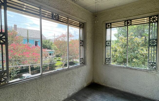 4729 Carondelet