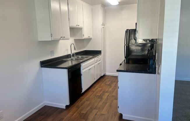 1 bed, 1 bath, 715 sqft, $2,150, Unit 212