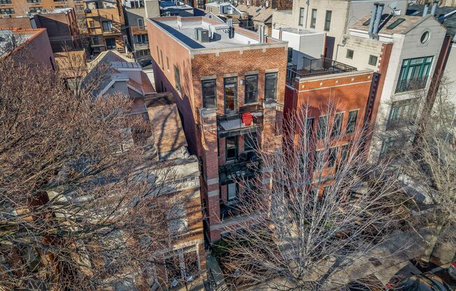 2334 N. Greenview