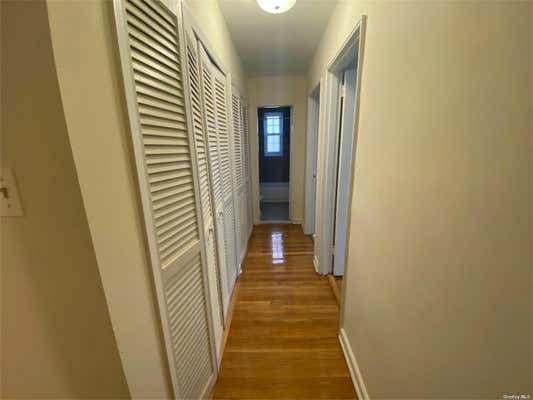 2 beds, 1 bath, $2,800, Unit 207