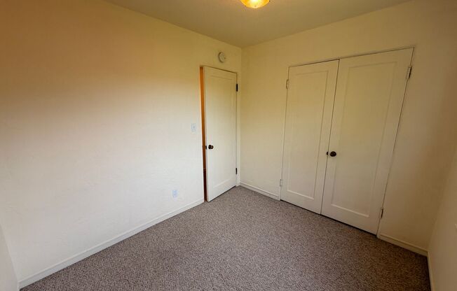 2 beds, 1 bath, 695 sqft, $1,595, Unit 711 - 3