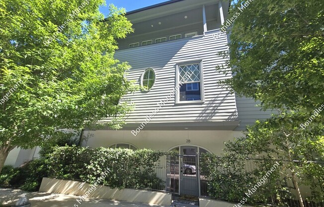 28 BASS ST SE