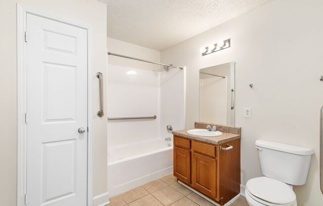 2 beds, 2 baths, $949