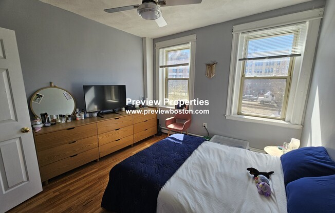 1665 Commonwealth Ave 5