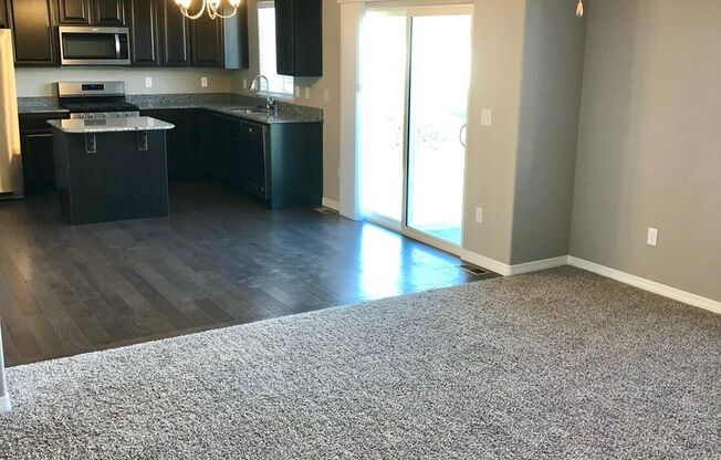 Beautiful 3 Bed, 2.5 Bath House in Windsor!