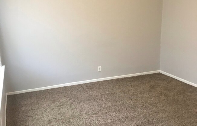 3 bed 1 bath $1395