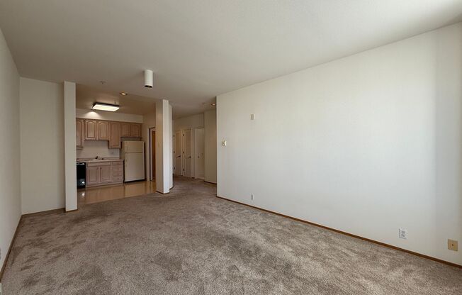 2 Cervantes Blvd
