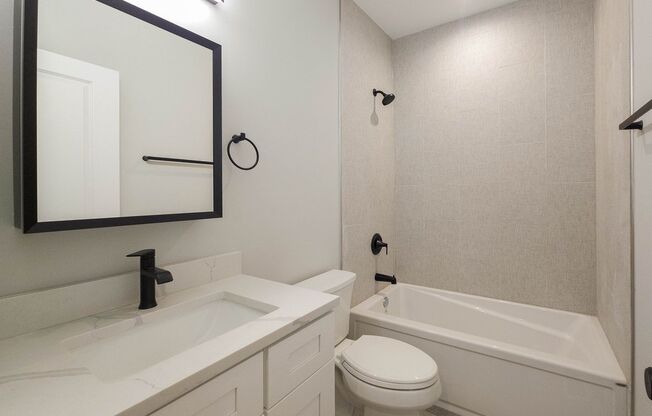 2 beds, 1 bath, 925 sqft, $2,950, Unit 4839-3B