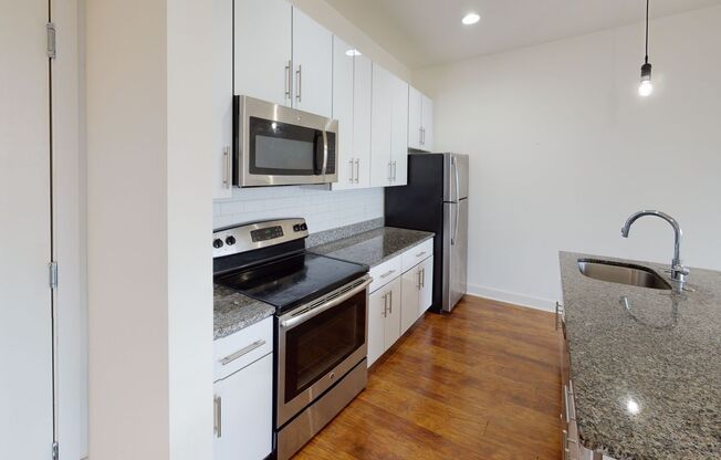 1 bed, 1 bath, 700 sqft, $1,650, Unit 2-C