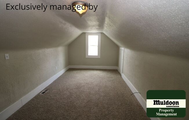 Adorable 1.5 Story Home - Pets Ok! Nicely Remodeled!