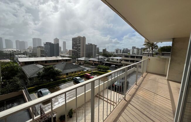 2 beds, 2 baths, $2,600, Unit # 3W