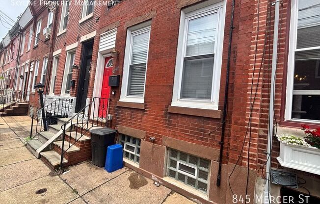 845 MERCER ST