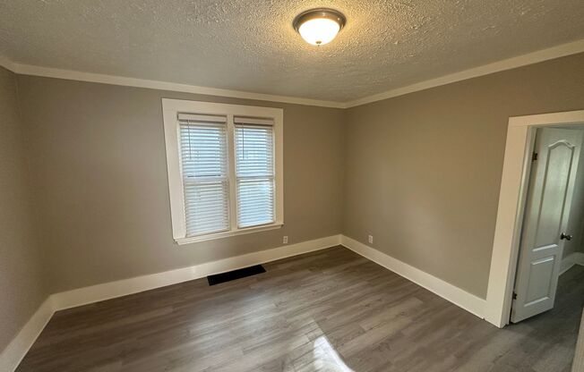 2 beds, 1 bath, 950 sqft, $1,345, Unit 1