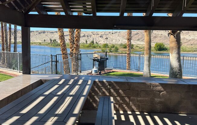 *2BR 2BA Furnished Condominium includes UTILITIES Snowbird Special *