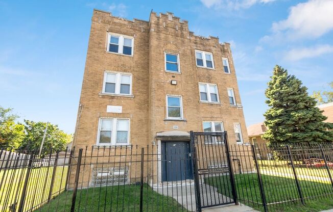 1215 - 1219 E 72nd St