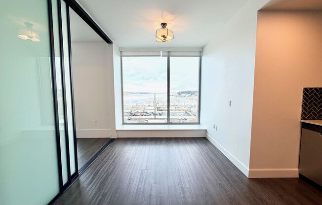 1 bed, 1 bath, 453 sqft, $2,750, Unit 410-904