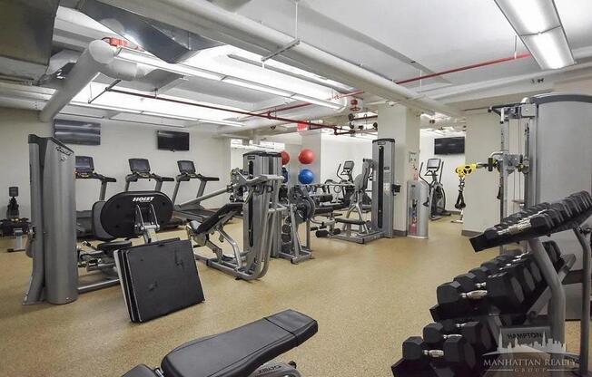 1 bed, 1 bath, $7,475, Unit 12J