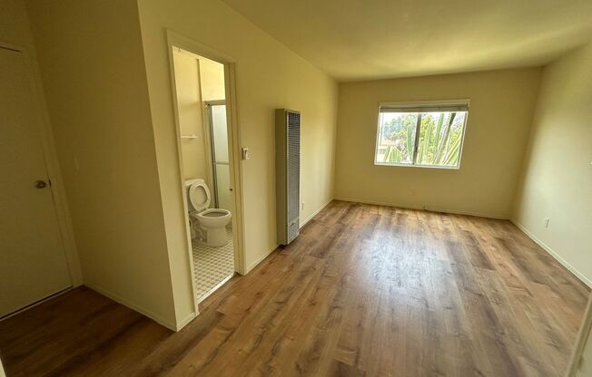 10567 National Blvd. Apts.