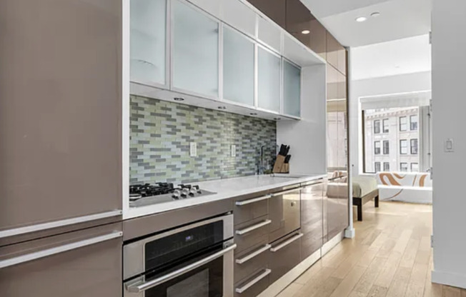Studio, 1 bath, 452 sqft, $3,750, Unit 22H