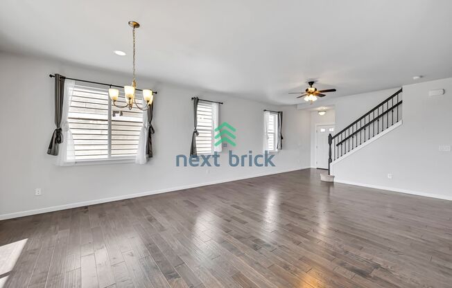 Spacious 5 bedrooms and 3 bathrooms Cul-de-Sac house Ready for Rent!