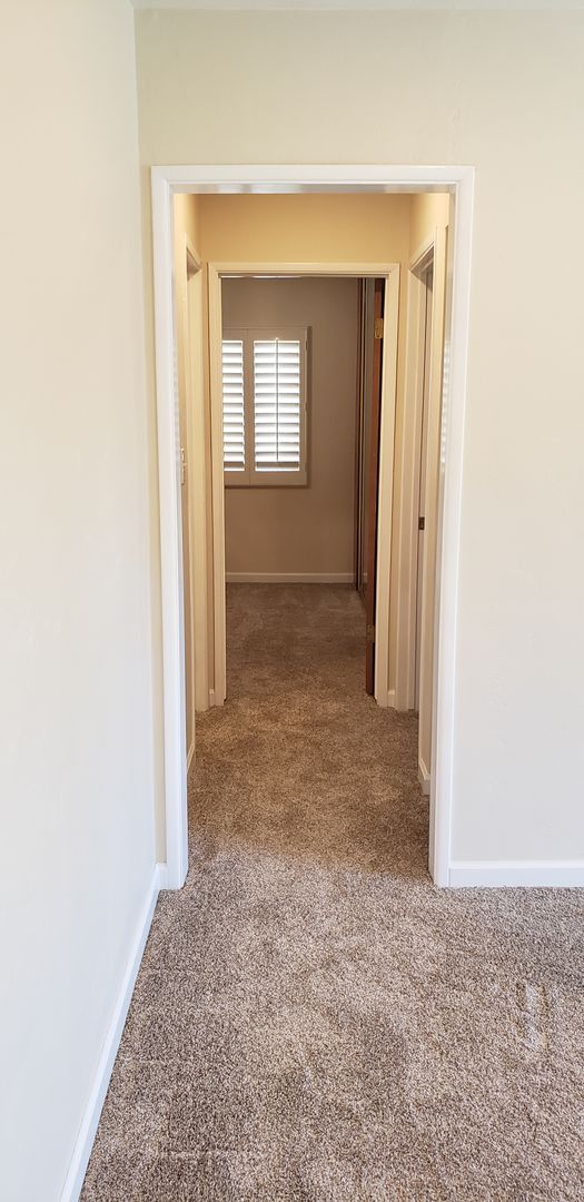 Fletcher Hills- 3 Bedroom/3 Bath Home For Rent