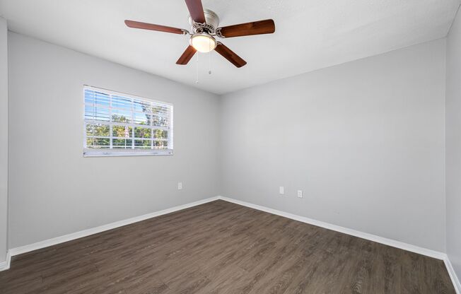 2 beds, 1 bath, 740 sqft, $1,395, Unit 211