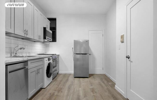 350 E 89 ST
