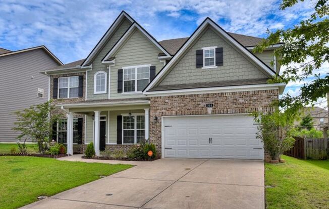 5 Bedroom 3 Bath In Evans!