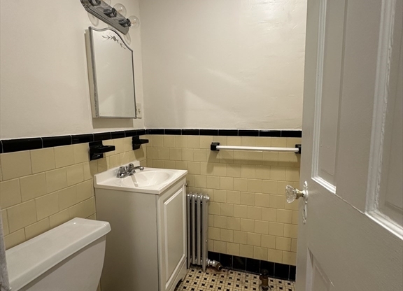 1 bed, 1 bath, 700 sqft, $2,650, Unit 308