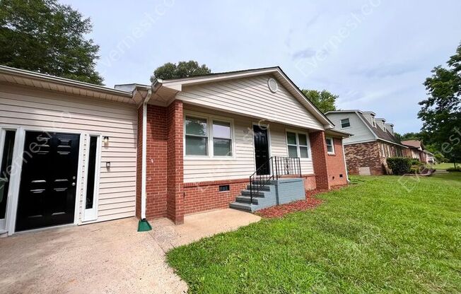 923 CANTERBURY CT