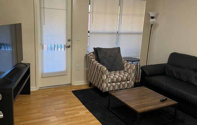 2 beds, 2 baths, $1,700, Unit Unit 1238