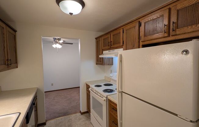 2 beds, 2 baths, 1,034 sqft, $1,229, Unit 1401 074