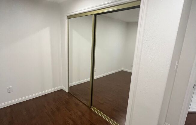 556 N. Mar Vista Ave.