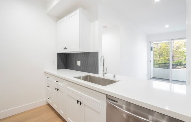 2 beds, 2 baths, $3,254, Unit 103