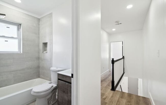 3 beds, 2.5 baths, $2,200