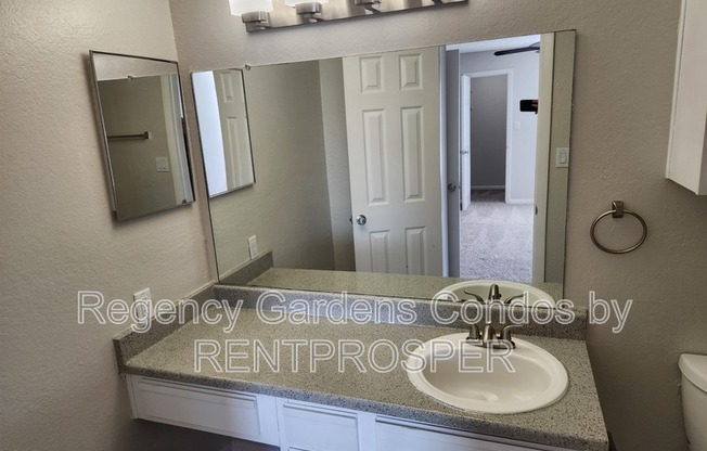 5540 Devonbriar Way H-208