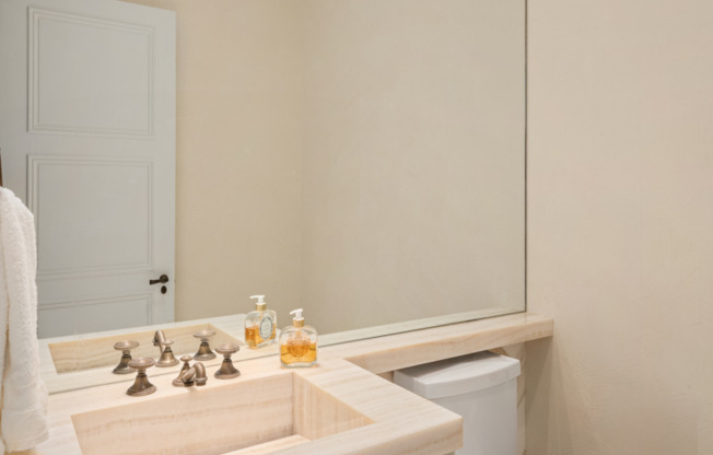 4 beds, 4.5 baths, 3,951 sqft, $49,500, Unit PH77A