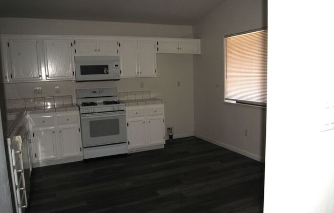 3 beds, 2 baths, $2,000