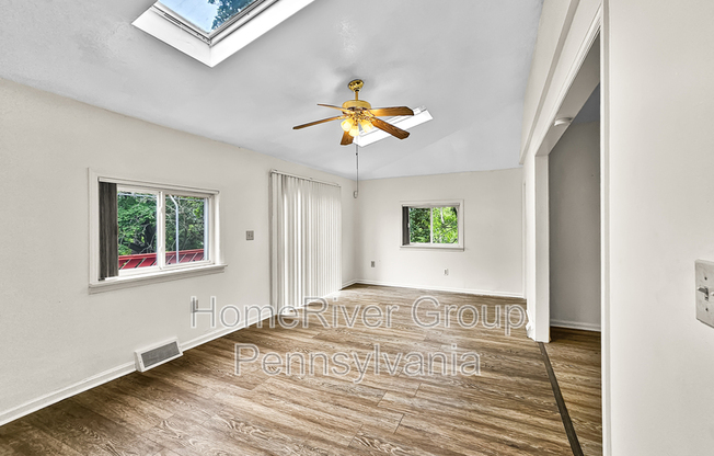 1536 PENN AVE