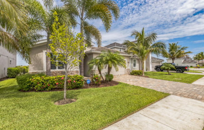 4318 TEABERRY LN