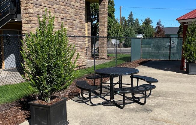 1 bed, 1 bath, 610 sqft, $1,100, Unit 46