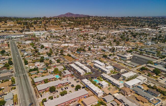 2 beds, 1 bath, 780 sqft, $2,400, Unit 667-M