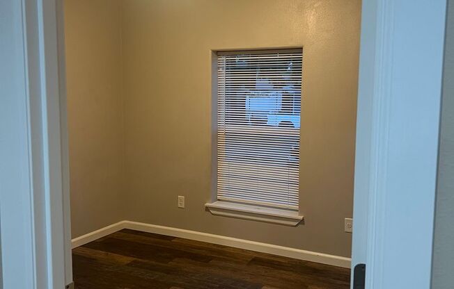 2 beds, 1 bath, $1,500