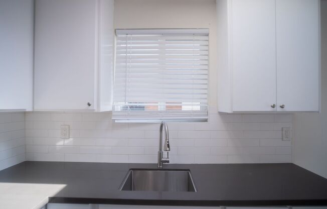2 beds, 2 baths, 850 sqft, $2,800, Unit 102