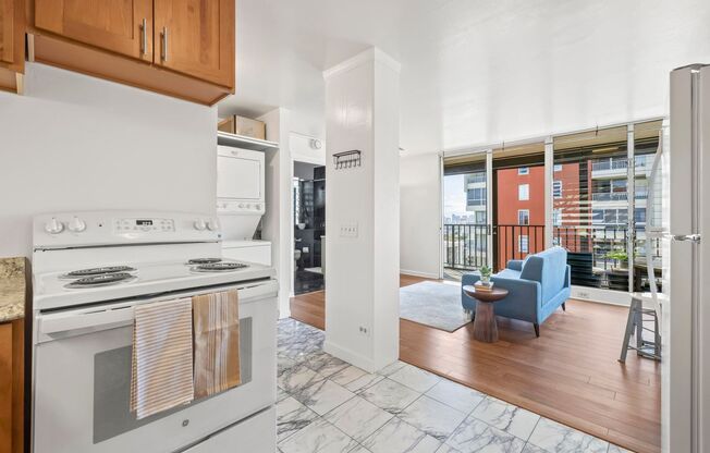 For Rent - [Rainbow Place] 2754 Kuilei St. #2002