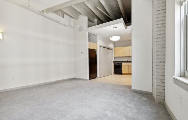 2 beds, 2 baths, 1,096 sqft, $1,670, Unit 508