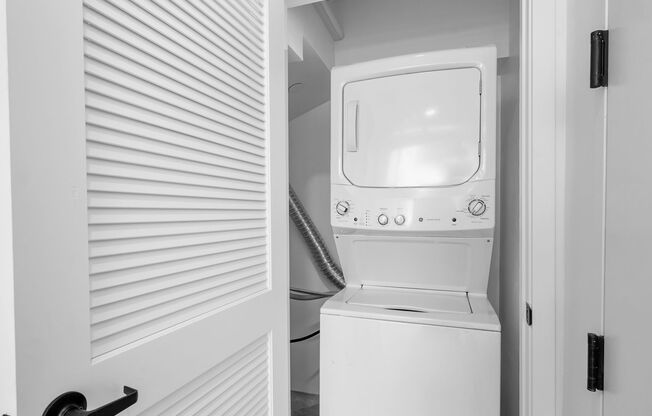 1 bed, 1.5 baths, 557 sqft, $2,495, Unit Unit 28