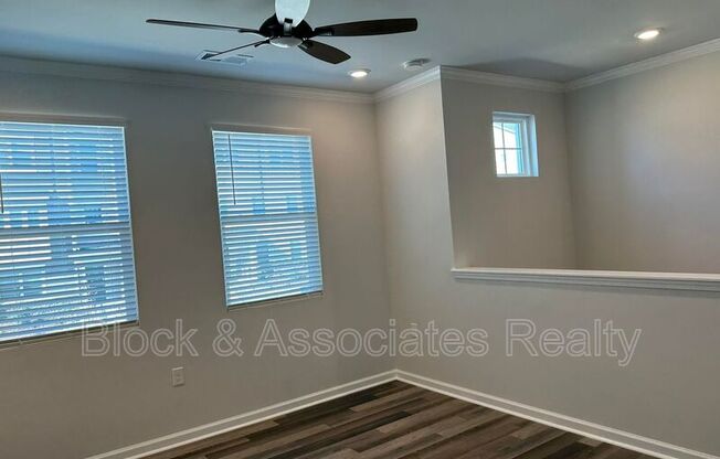 608 GIMARI DR