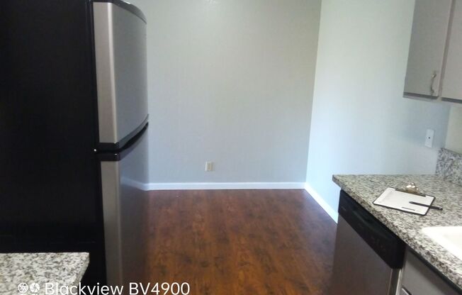 1 bed, 1 bath, 588 sqft, $1,595, Unit 43